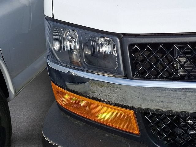 2026 Chevrolet Express Cutaway 3500 1WT