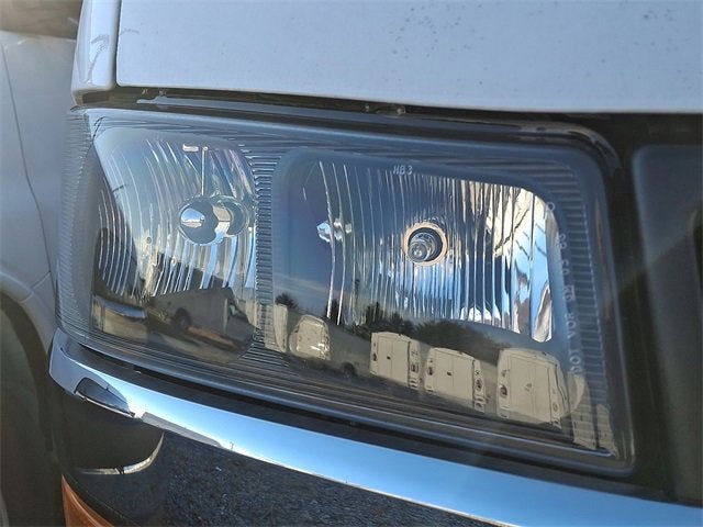 2024 Chevrolet Express Cutaway 3500 1WT