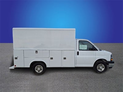 2025 Chevrolet Express Cutaway 3500 1WT