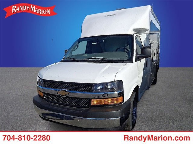 2025 Chevrolet Express Cutaway 3500 1WT