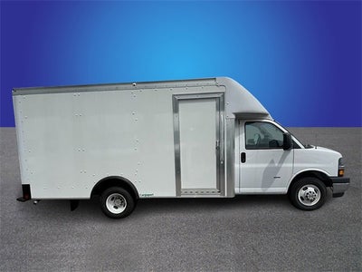 2022 Chevrolet Express Cutaway 3500 Base