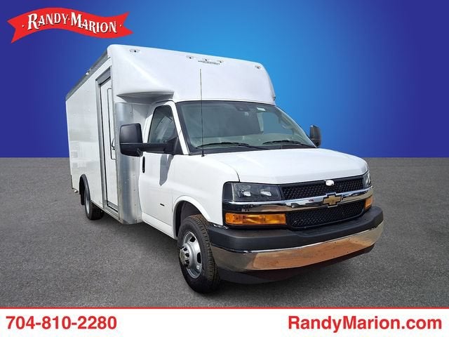 2026 Chevrolet Express Cutaway 3500 1WT