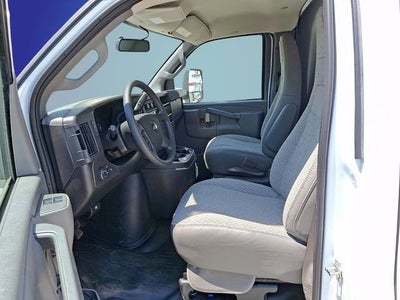 2023 Chevrolet Express Cutaway 3500 1WT