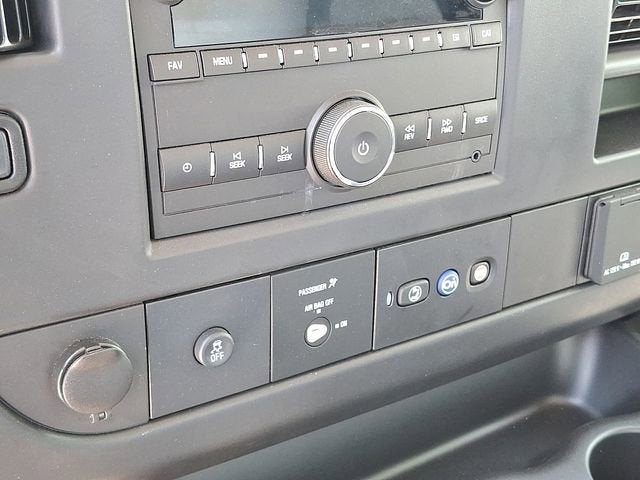 2023 Chevrolet Express Cutaway 3500 1WT