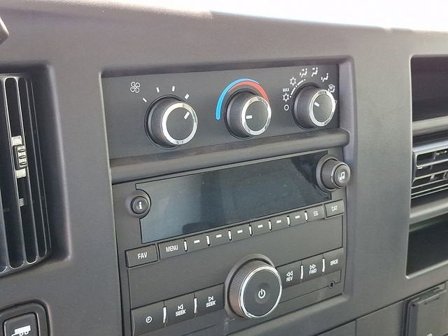 2023 Chevrolet Express Cutaway 3500 1WT