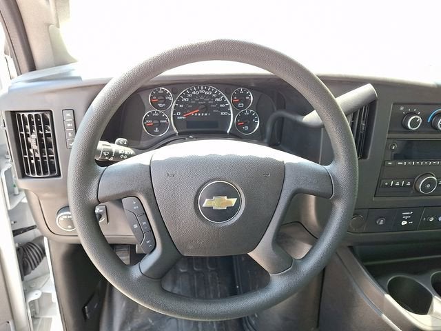 2023 Chevrolet Express Cutaway 3500 1WT