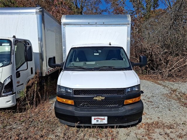 2023 Chevrolet Express Cutaway 3500 1WT