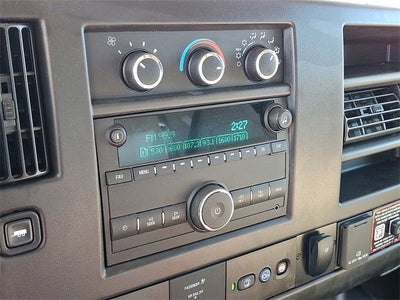 2025 Chevrolet Express Cutaway 3500 1WT