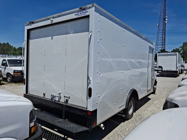 2026 Chevrolet Express Cutaway 3500 1WT