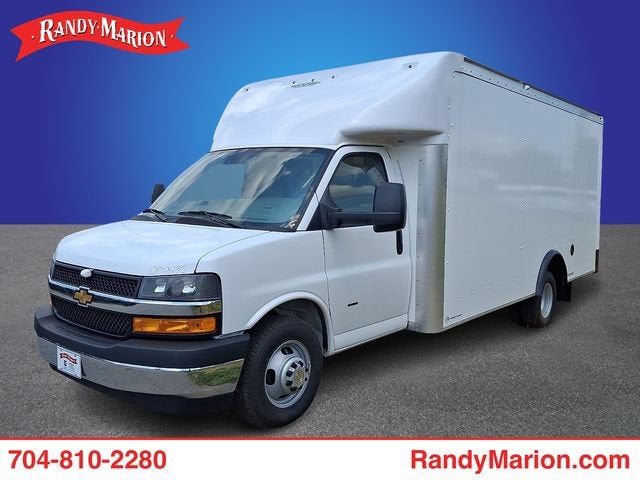 2026 Chevrolet Express Cutaway 3500 1WT