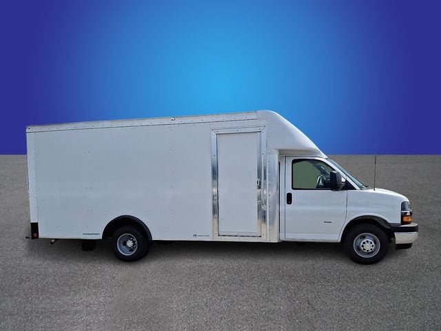 2026 Chevrolet Express Cutaway 3500 1WT