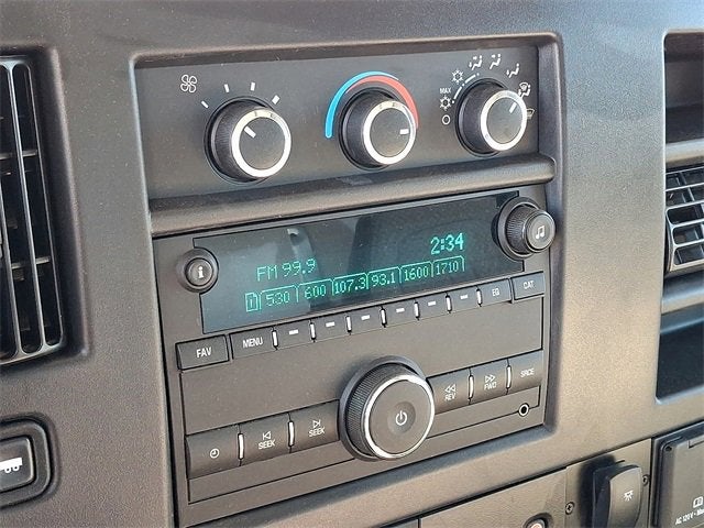 2025 Chevrolet Express Cutaway 3500 1WT