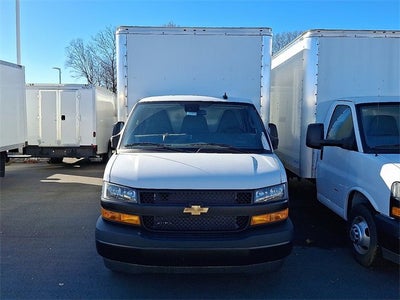 2025 Chevrolet Express Cutaway 3500 1WT