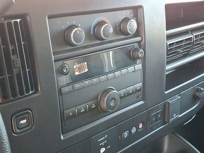 2025 Chevrolet Express Cutaway 3500 1WT