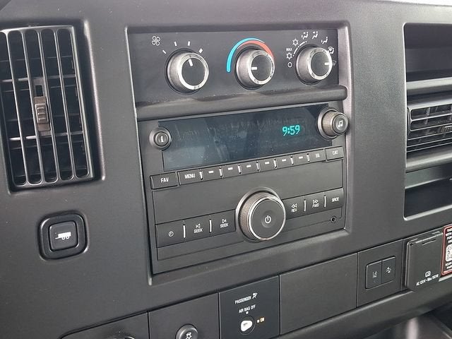 2026 Chevrolet Express Cutaway 3500 1WT