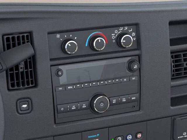 2025 Chevrolet Express Cutaway 3500 1WT