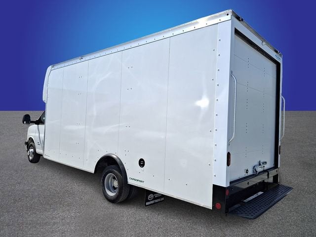 2026 Chevrolet Express Cutaway 4500 2WT