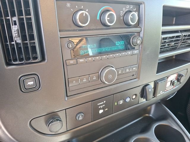 2026 Chevrolet Express Cutaway 4500 2WT