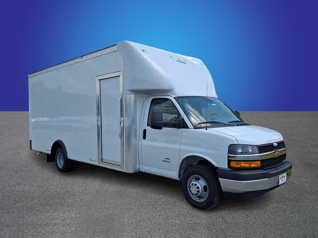 2026 Chevrolet Express Cutaway 4500 2WT