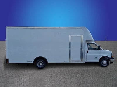 2026 Chevrolet Express Cutaway 4500 2WT