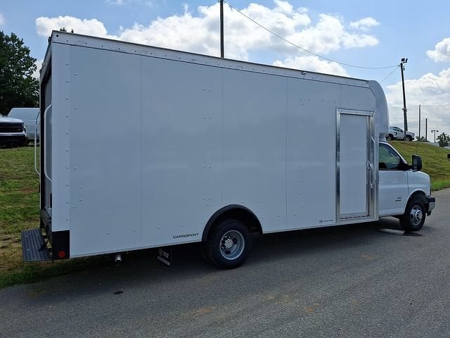 2026 Chevrolet Express Cutaway 4500 2WT