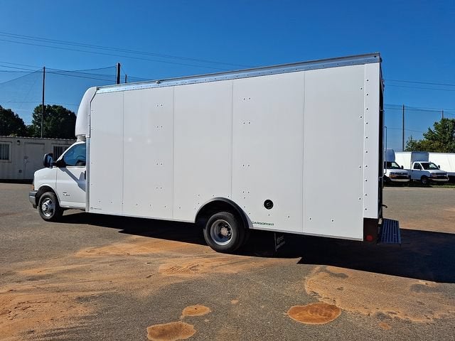 2026 Chevrolet Express Cutaway 4500 2WT