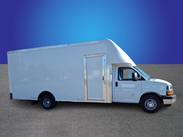 2026 Chevrolet Express Cutaway 4500 2WT