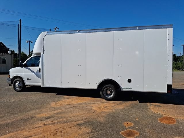 2026 Chevrolet Express Cutaway 4500 2WT