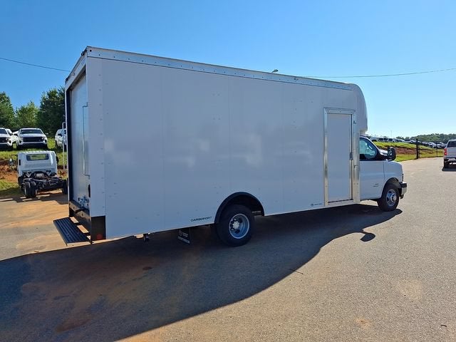 2026 Chevrolet Express Cutaway 4500 2WT