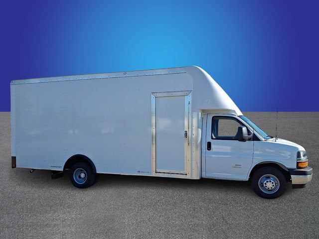 2026 Chevrolet Express Cutaway 4500 2WT