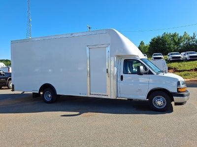 2026 Chevrolet Express Cutaway 4500 2WT