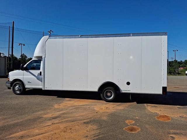 2026 Chevrolet Express Cutaway 4500 2WT