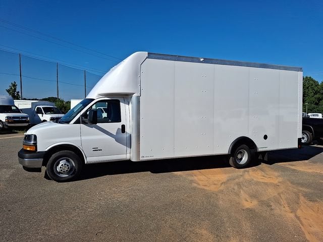 2026 Chevrolet Express Cutaway 4500 2WT