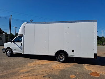 2026 Chevrolet Express Cutaway 4500 2WT