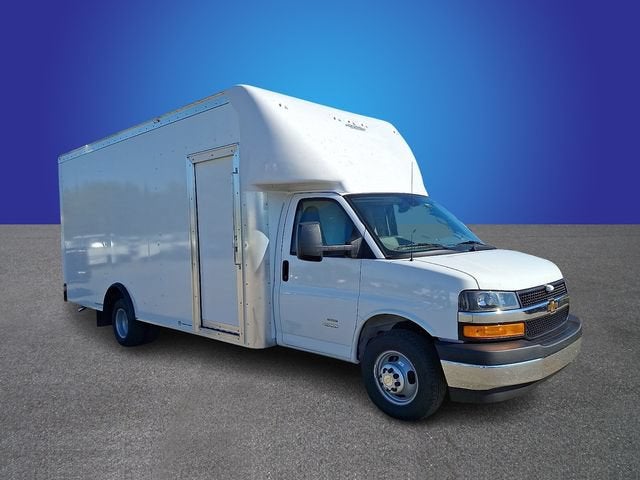 2026 Chevrolet Express Cutaway 4500 2WT