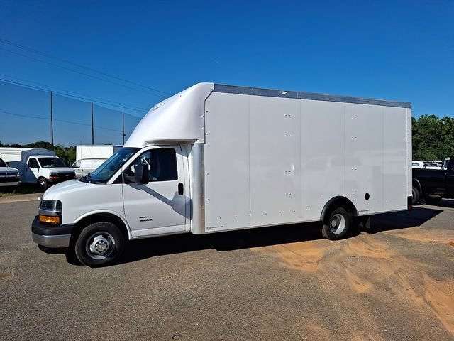 2026 Chevrolet Express Cutaway 4500 2WT