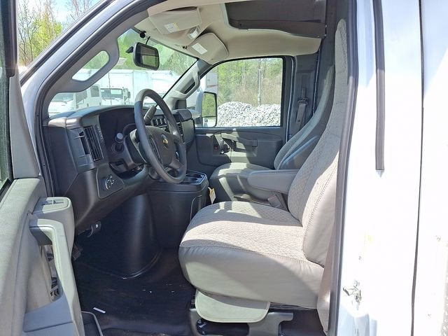 2026 Chevrolet Express Cutaway 4500 2WT