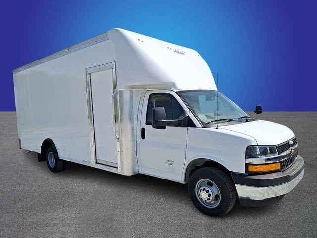 2026 Chevrolet Express Cutaway 4500 2WT