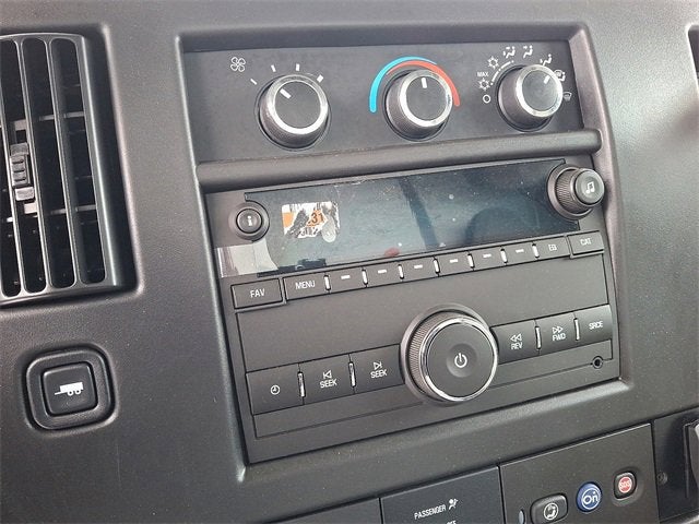 2025 Chevrolet Express Cutaway 4500 2WT