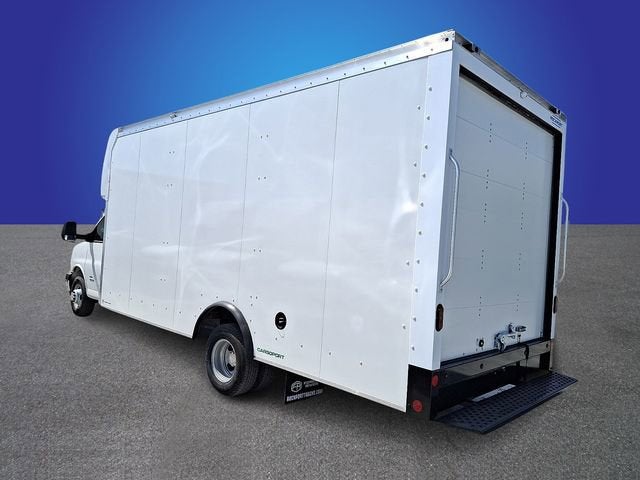 2026 Chevrolet Express Cutaway 4500 2WT