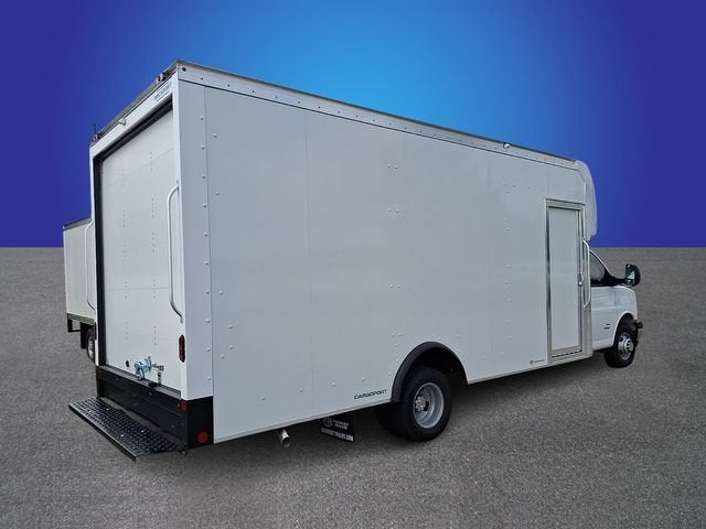 2026 Chevrolet Express Cutaway 4500 2WT