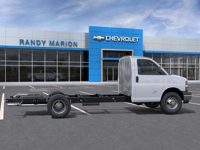 2026 Chevrolet Express Cutaway 4500 Base
