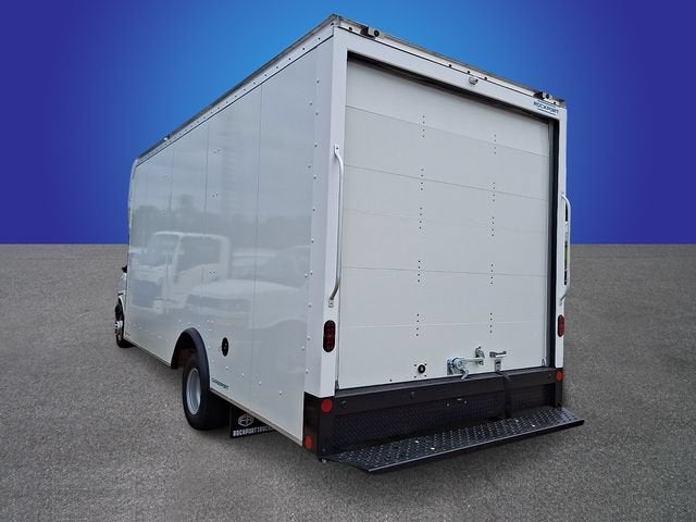 2026 Chevrolet Express Cutaway 4500 2WT