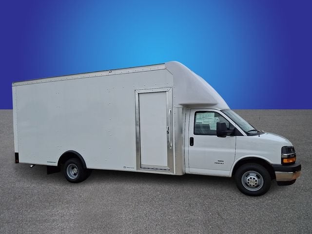 2026 Chevrolet Express Cutaway 4500 2WT