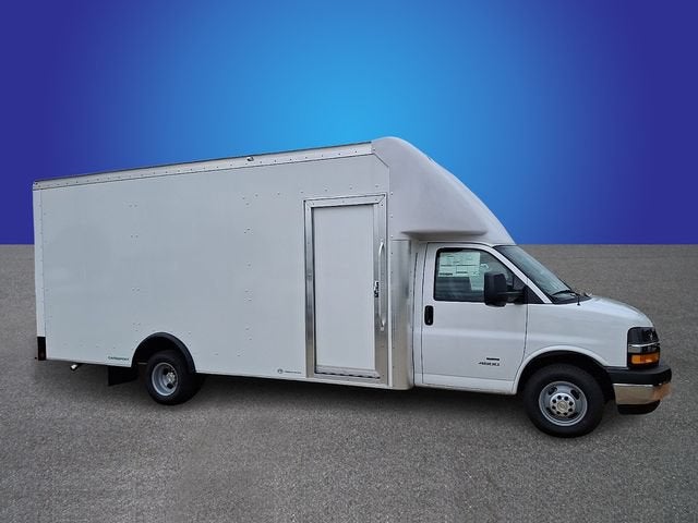 2026 Chevrolet Express Cutaway 4500 2WT