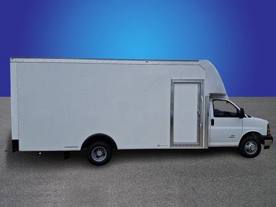 2026 Chevrolet Express Cutaway 4500 2WT