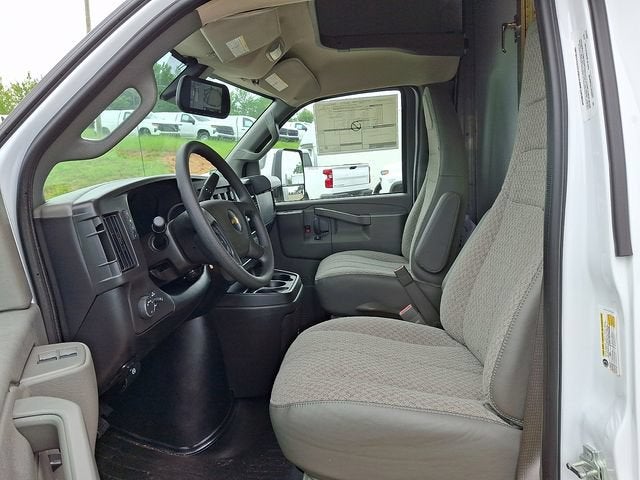 2026 Chevrolet Express Cutaway 4500 2WT