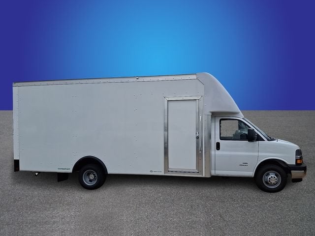 2026 Chevrolet Express Cutaway 4500 2WT