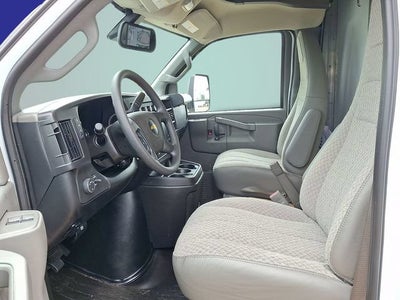 2026 Chevrolet Express Cutaway 4500 2WT