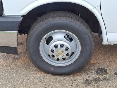 2026 Chevrolet Express Cutaway 4500 2WT